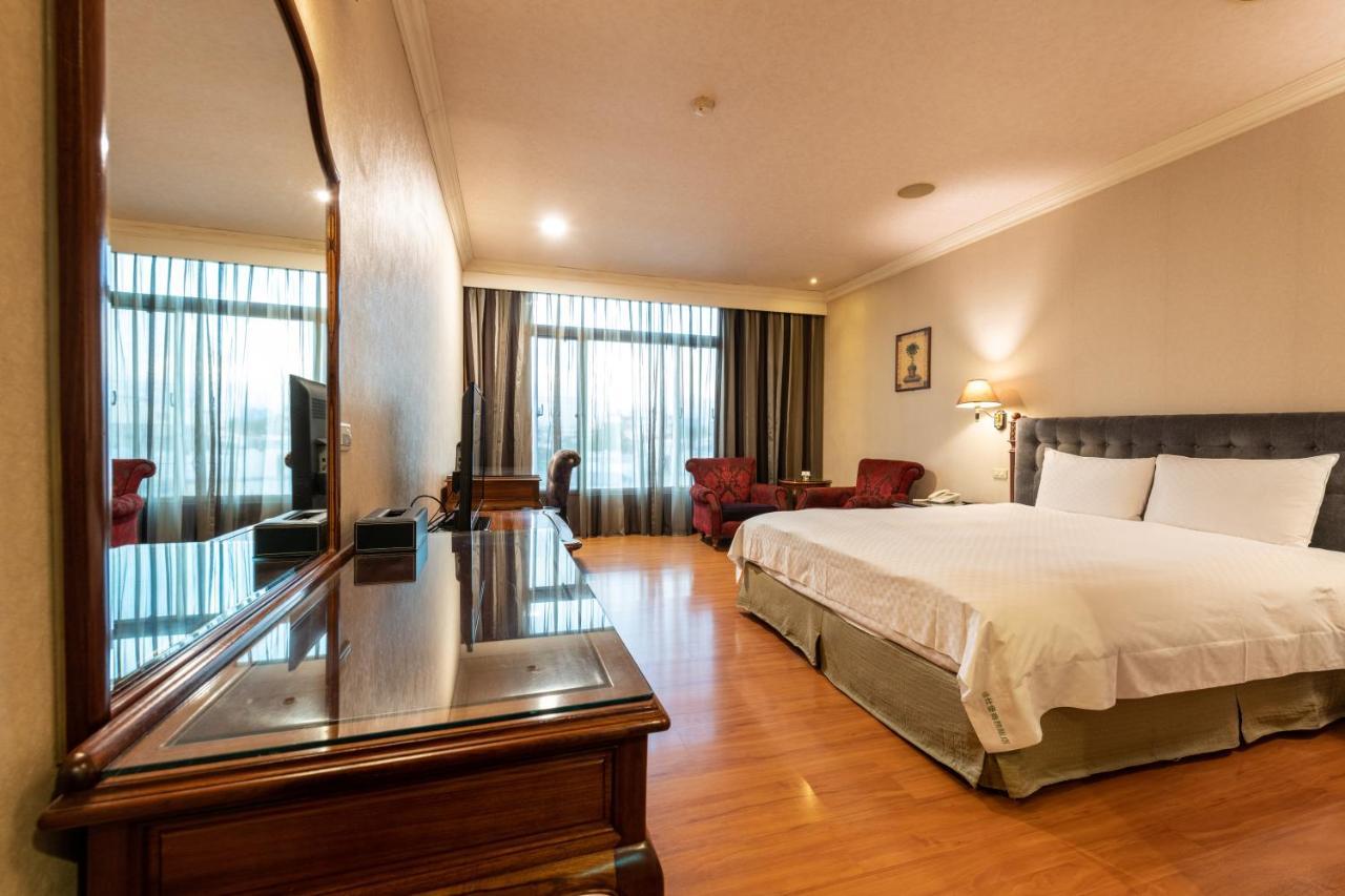 Chia Shih Pao Hotel Taibao Exterior foto